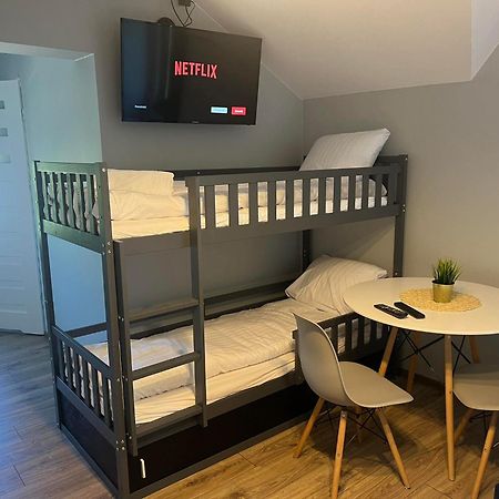 Aparthotel W Dolinie Stawow Zator By Housine Las Chambre photo