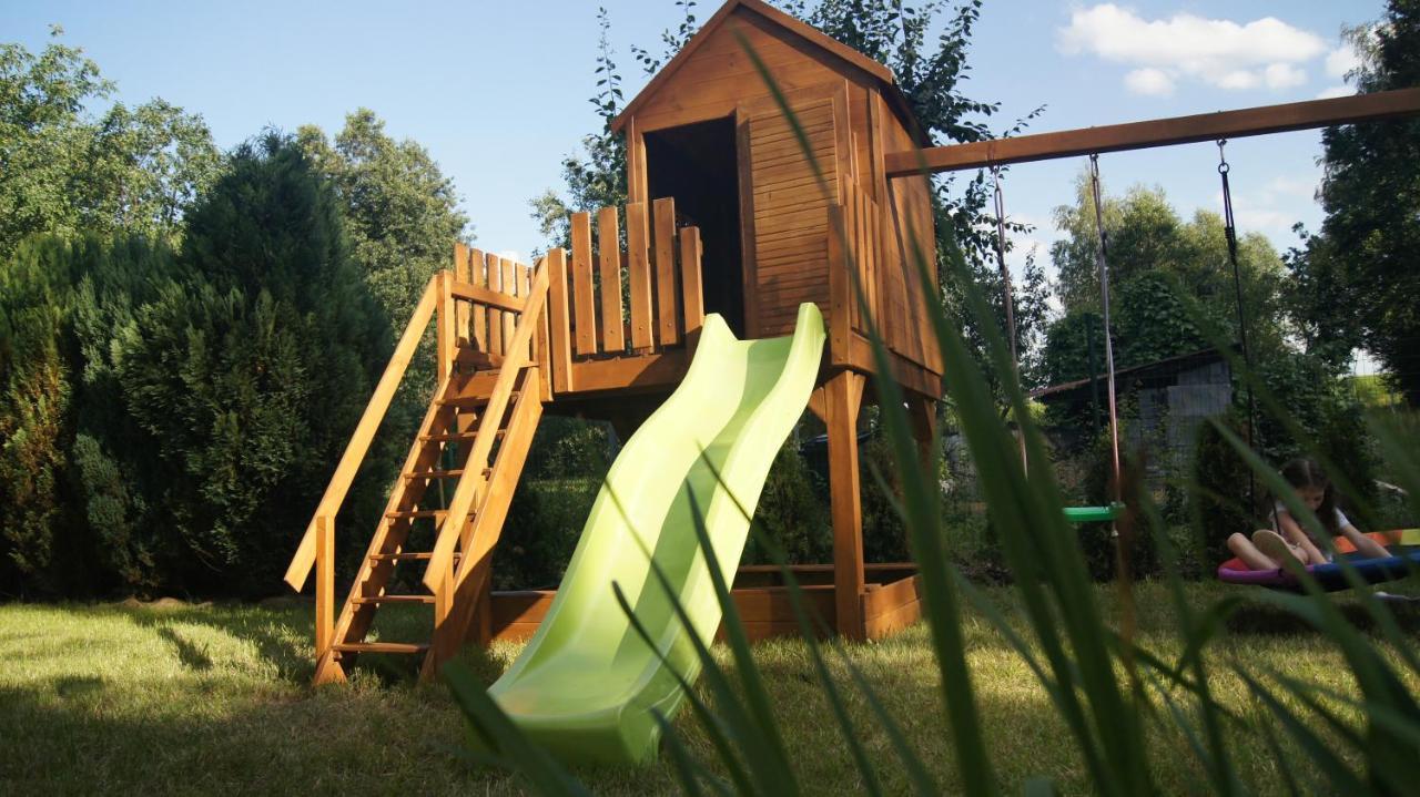 Aparthotel W Dolinie Stawow Zator By Housine Las Extérieur photo